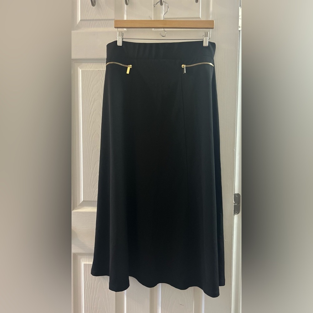 Olivia Blu Flare Midiskirt Black with Golf Zipper Details Size XL